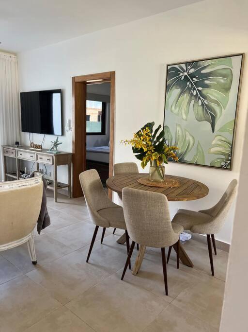 Costal With Gym And Olympic Pool Appartement